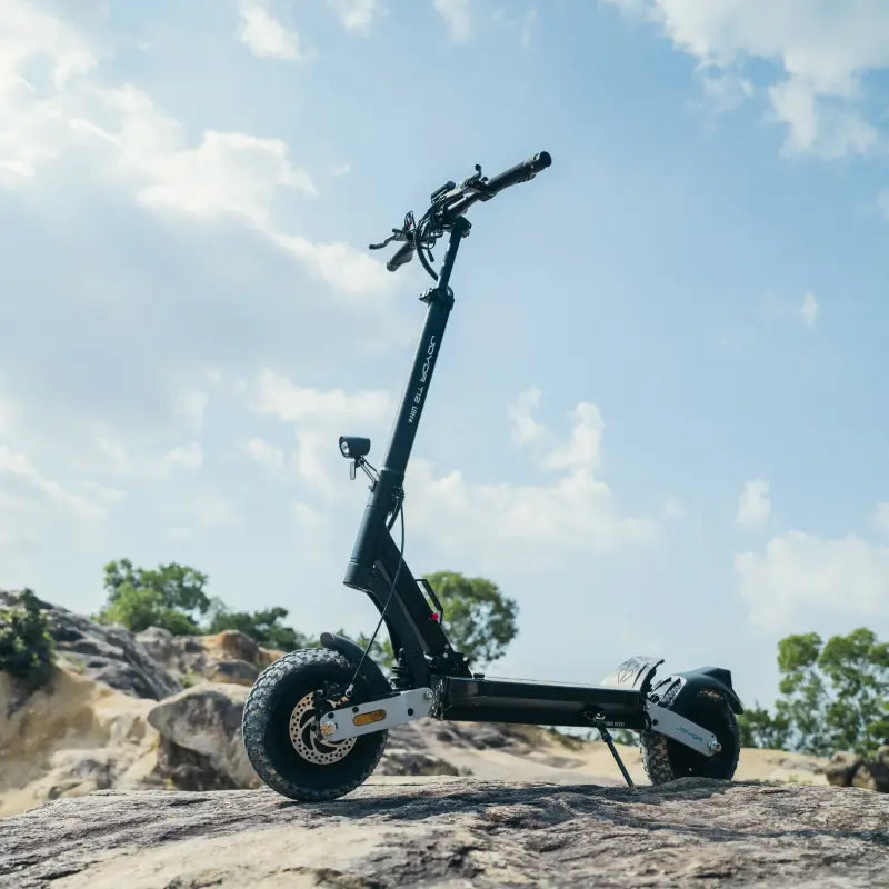 Joyor T12 Ultra Electric Scooter – Dual 1000W Motors, Up to 85km Range, Full Hydraulic Suspension, Hydraulic Brakes