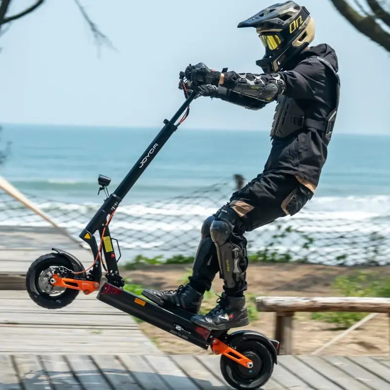 Joyor T6 Electric Scooter – 600W Motor, 70km Range, Dual Suspension, 10-inch Pneumatic Tires, Foldable Design