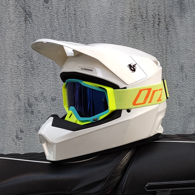 Full Face Helmet for Electric Scooter & Downhill MTB - Lightweight Off-Road Racing Gear for High Speed Riding, DH & Rally