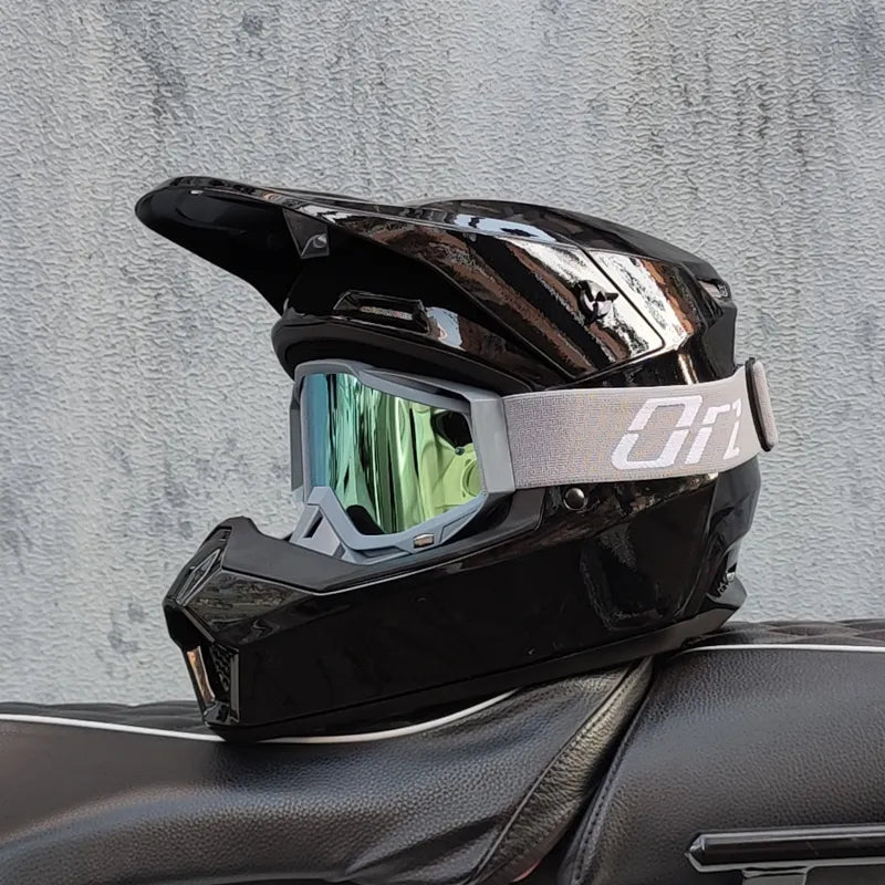 Full Face Helmet for Electric Scooter & Downhill MTB - Lightweight Off-Road Racing Gear for High Speed Riding, DH & Rally